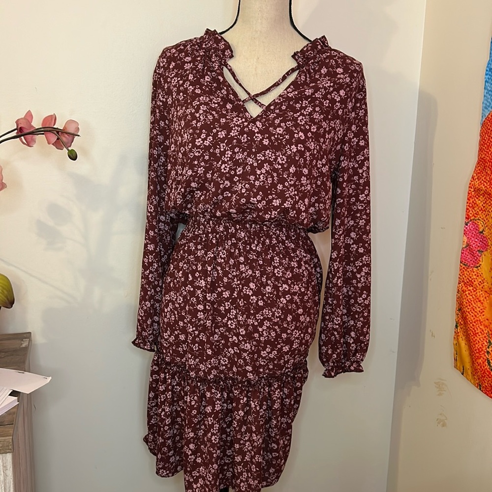 SWEET FLOWY FLORAL DRESS